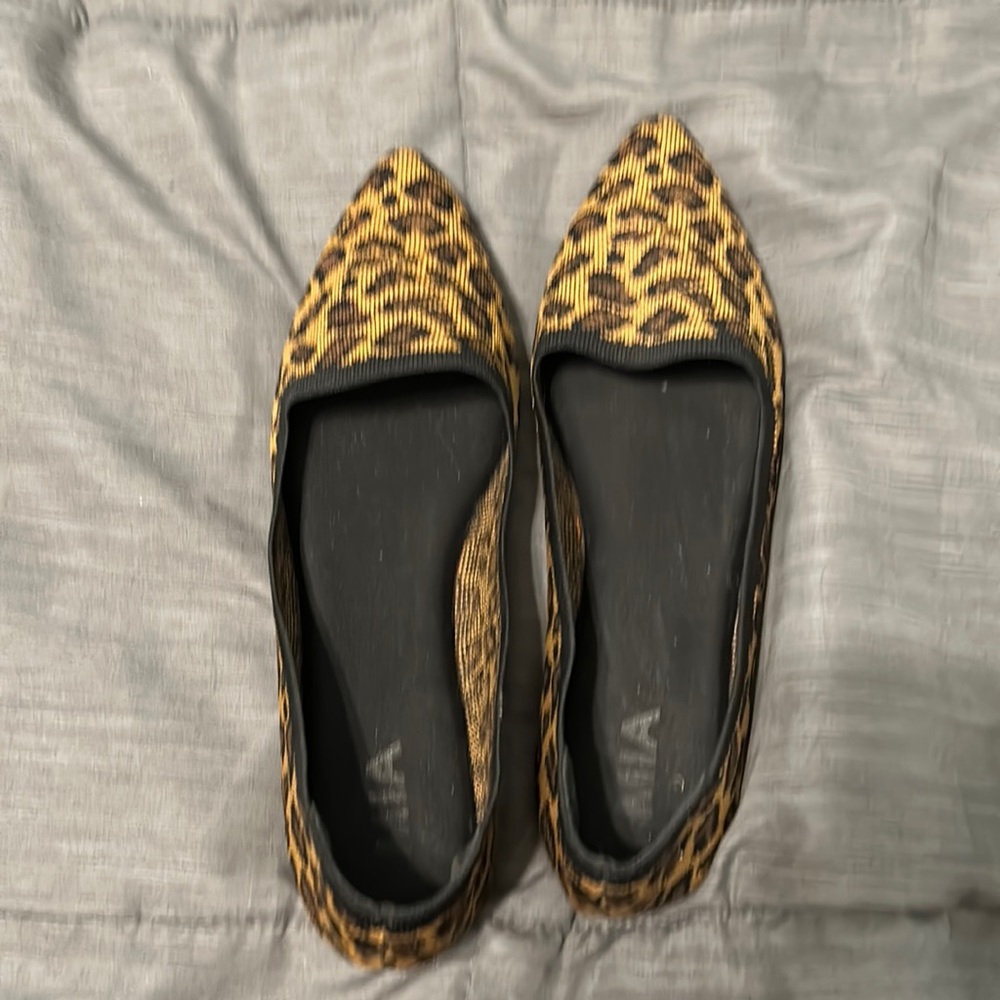 Mia pointed toe flats with cushioned insert